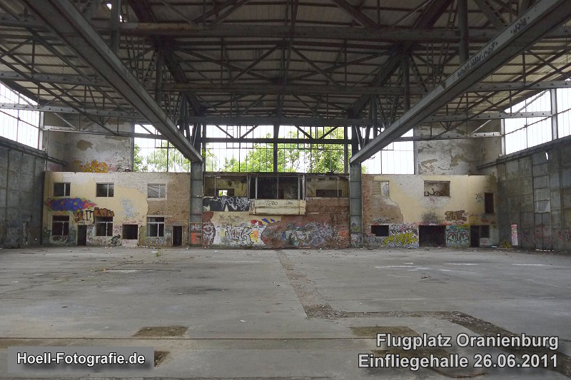 Einfliegehalle der Heinkel-Werke Oranienburg - ehemaliger Flugplatz Oranienburg - Foto: Olaf Hoell